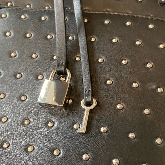 2X👜Host Pick👜Zara studded satchel/tote bag with lock and key charms. - Picture 5 of 16
